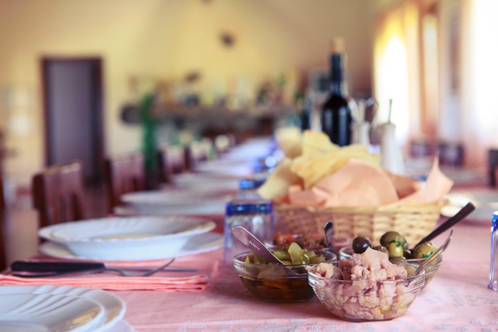 Agriturismo Il Ginepro Fluminimaggiore Buitenkant foto