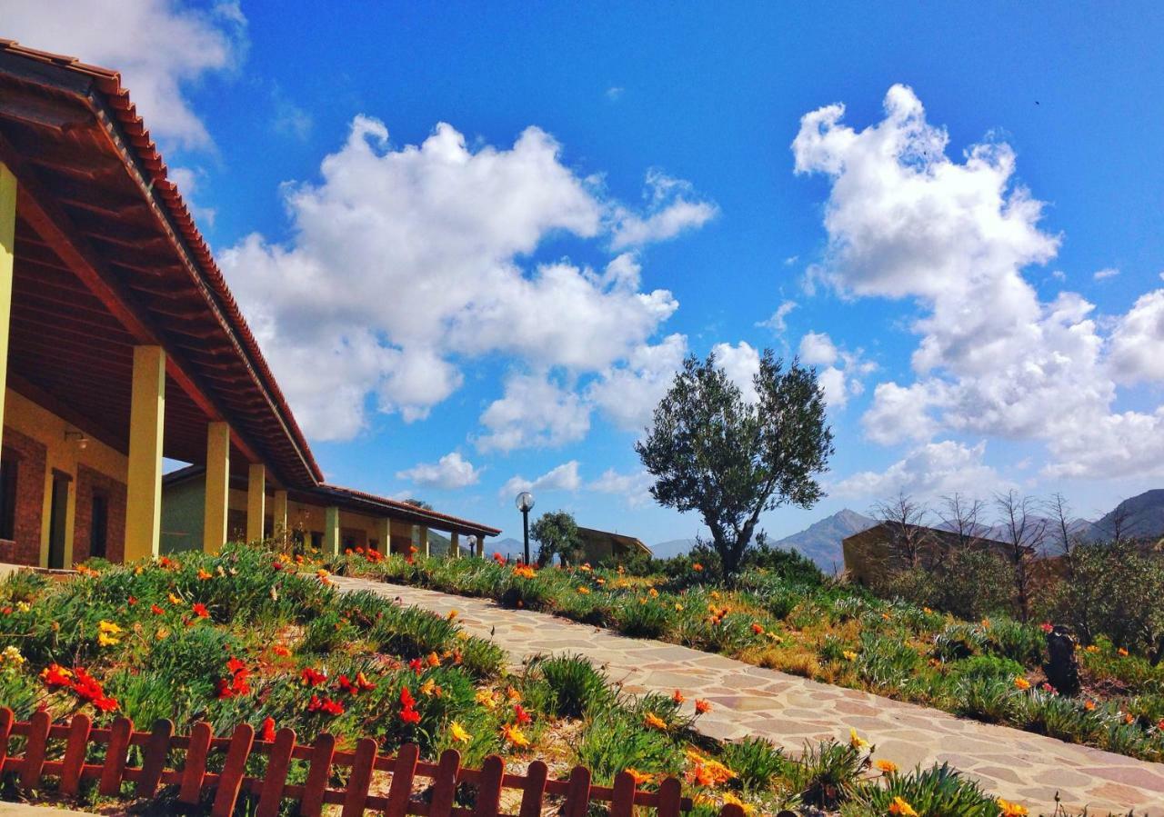 Agriturismo Il Ginepro Fluminimaggiore Buitenkant foto